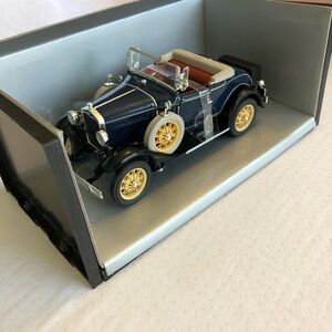 Motor City Classics 1:18th Diecast Metal Classic Car Model 1931 Ford Model “A”